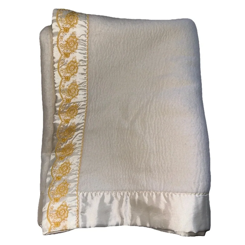Vtg Blanket Satin Ivory Trim Butter Yellow Floral Embroidered Acrylic 60 X 40